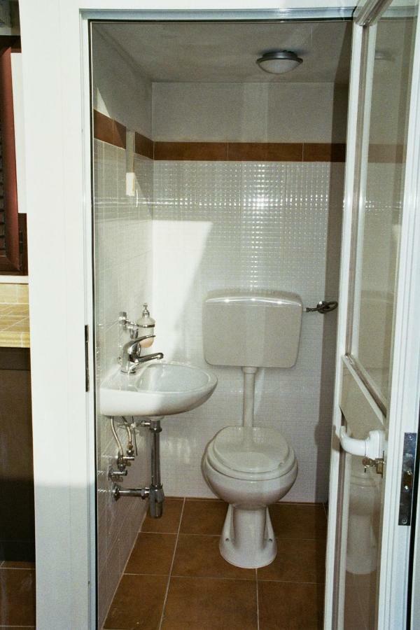 דירות וילאנובה די אוסטוני Casa Sullo Scoglio מראה חיצוני תמונה